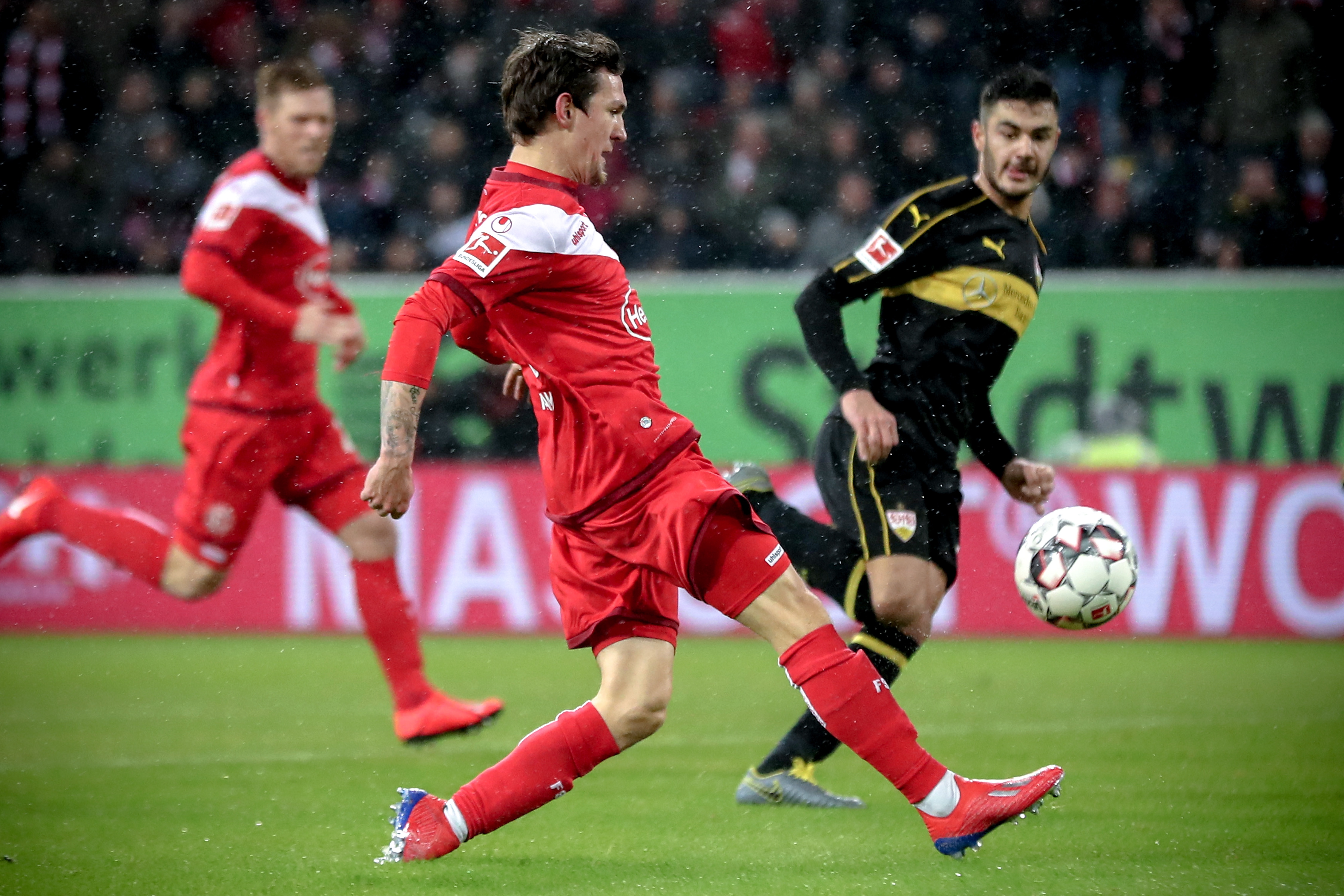 她不仅仅是 她不仅仅是