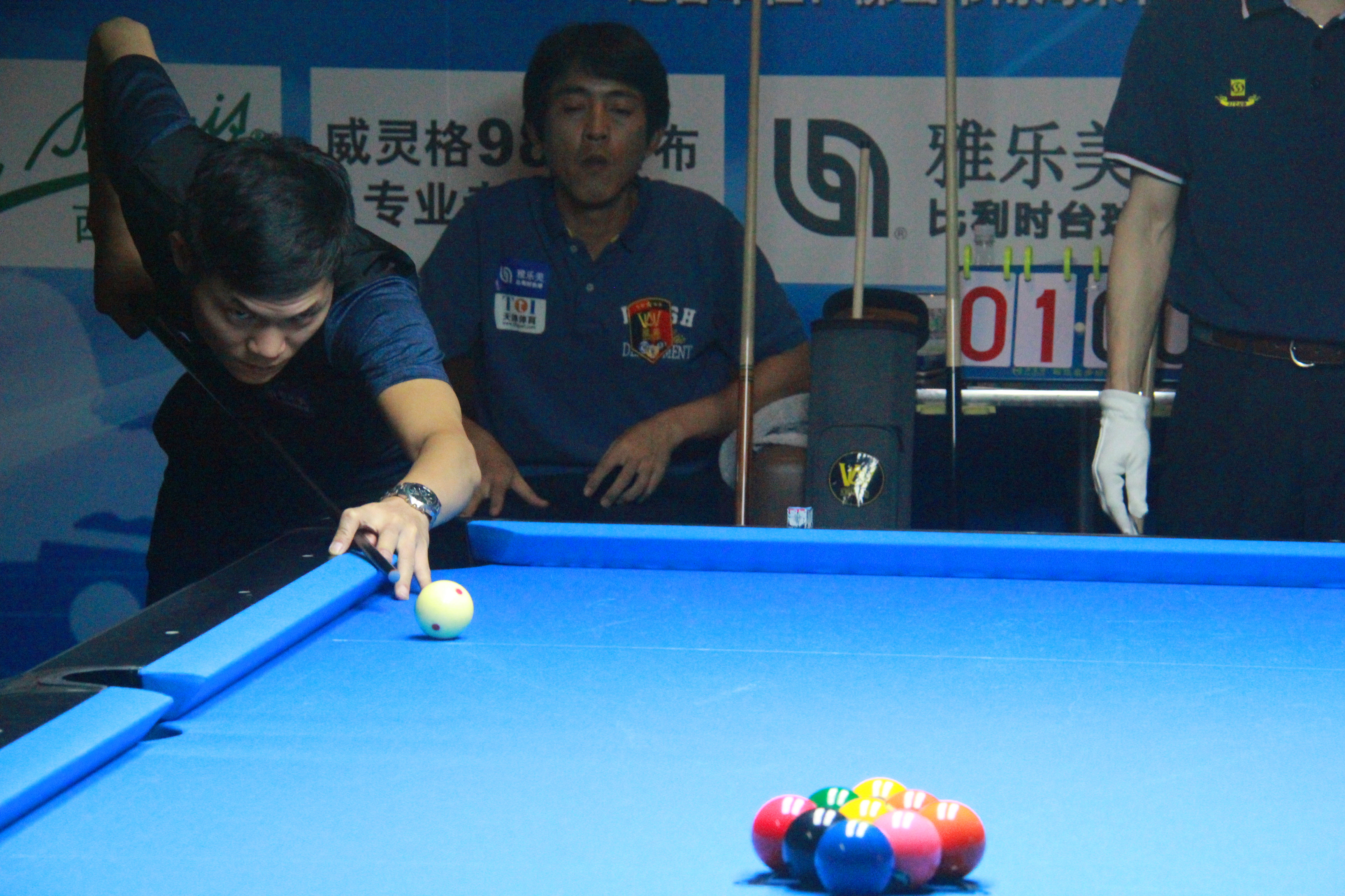 展现出了极 展现出了极